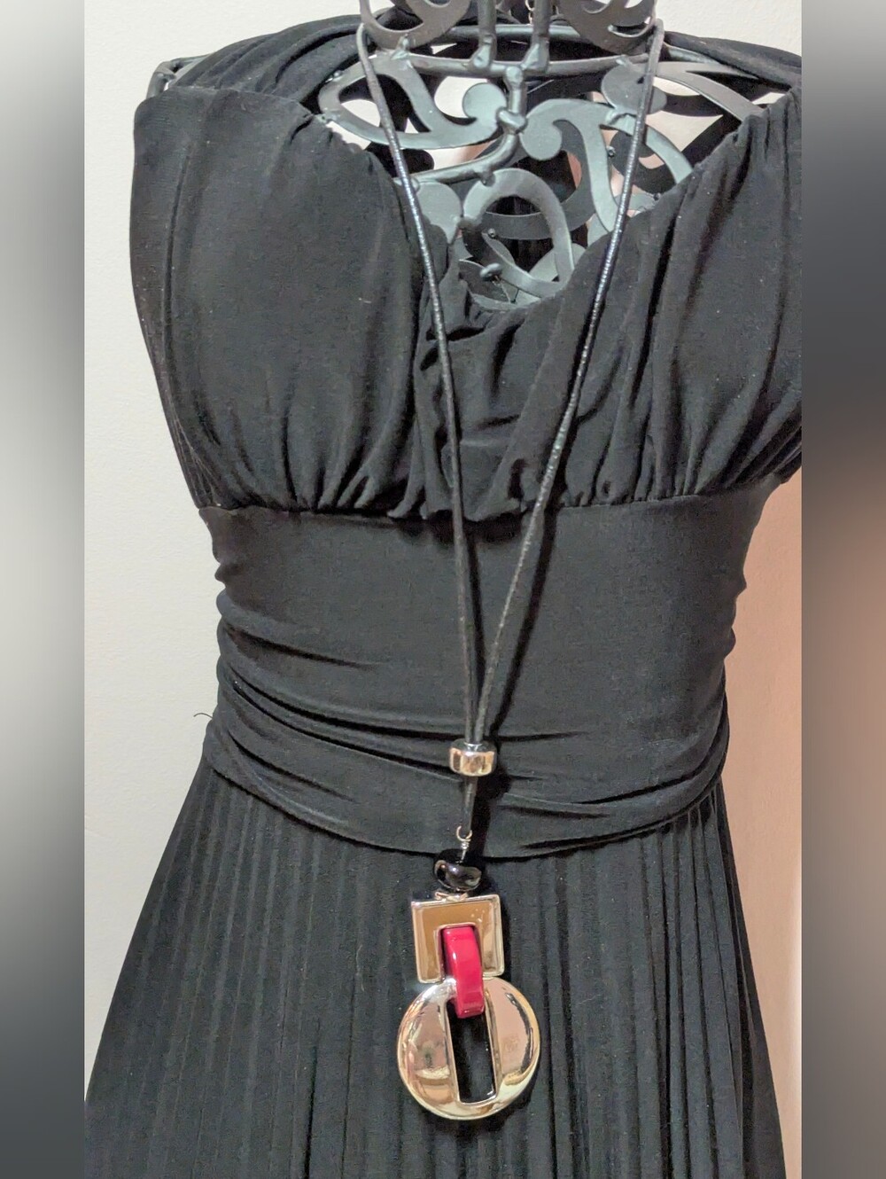 Chicos Modernist / Art Deco-Inspired Geometric Pendant / Long Statement Necklace